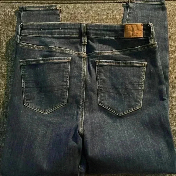 Size 10s American Eagle Super Highrise Jegging - Picture 6 of 6